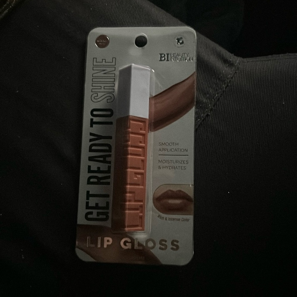 Huge lip gloss